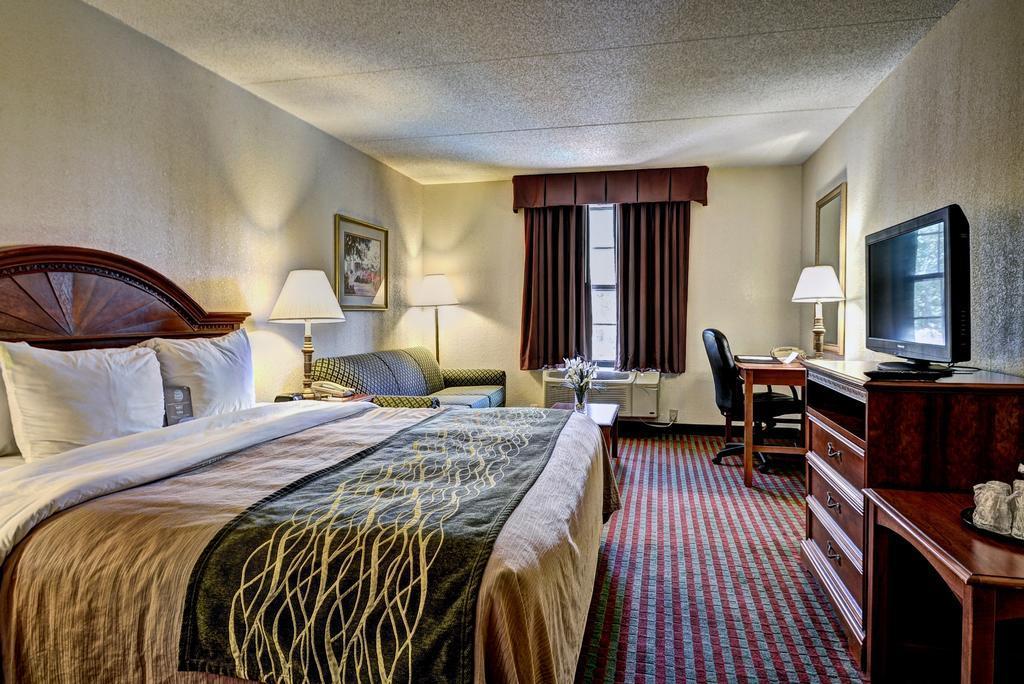 Comfort Inn Newport News - Hampton I-64 Buitenkant foto