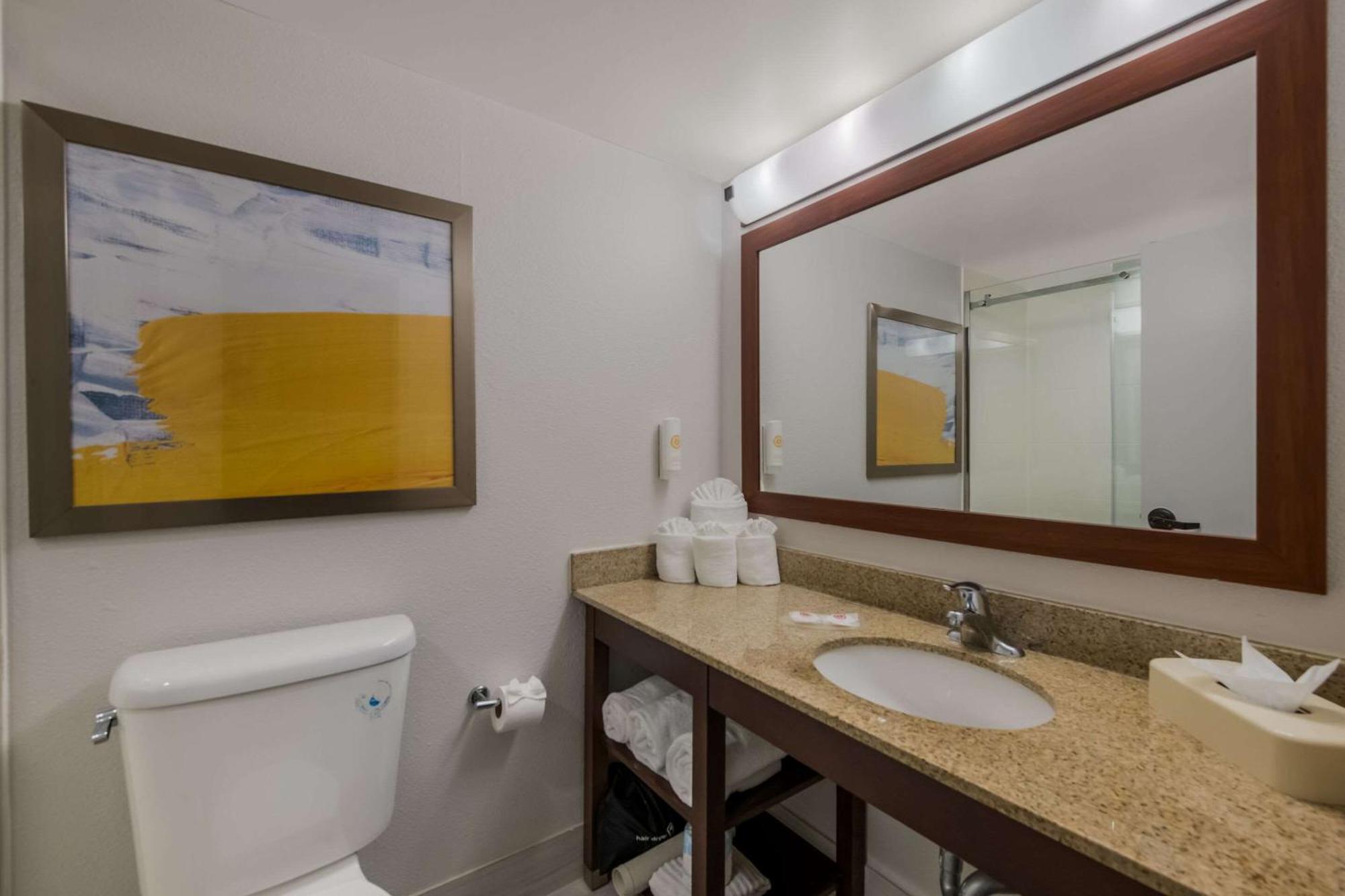 Comfort Inn Newport News - Hampton I-64 Buitenkant foto