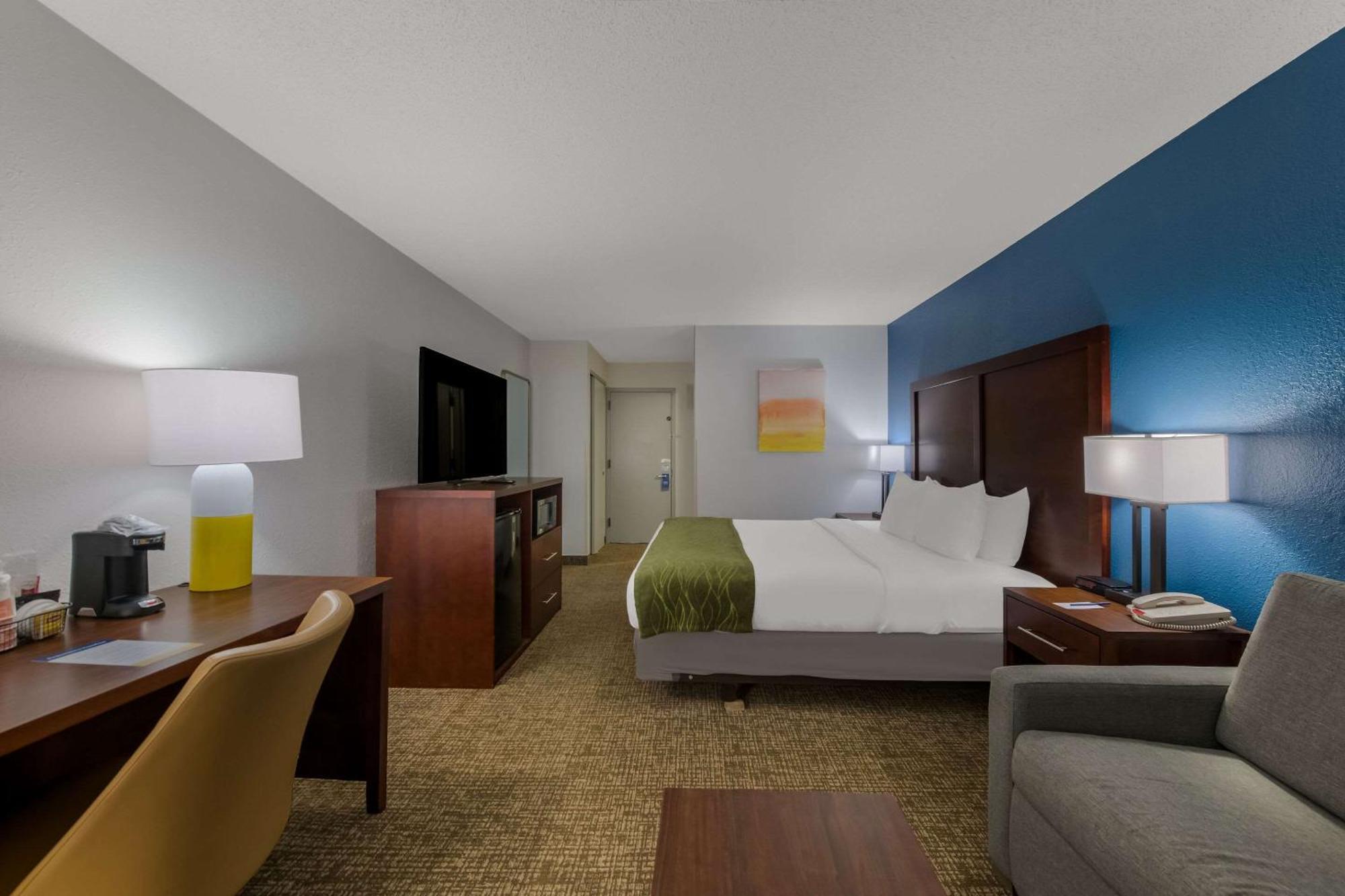 Comfort Inn Newport News - Hampton I-64 Buitenkant foto