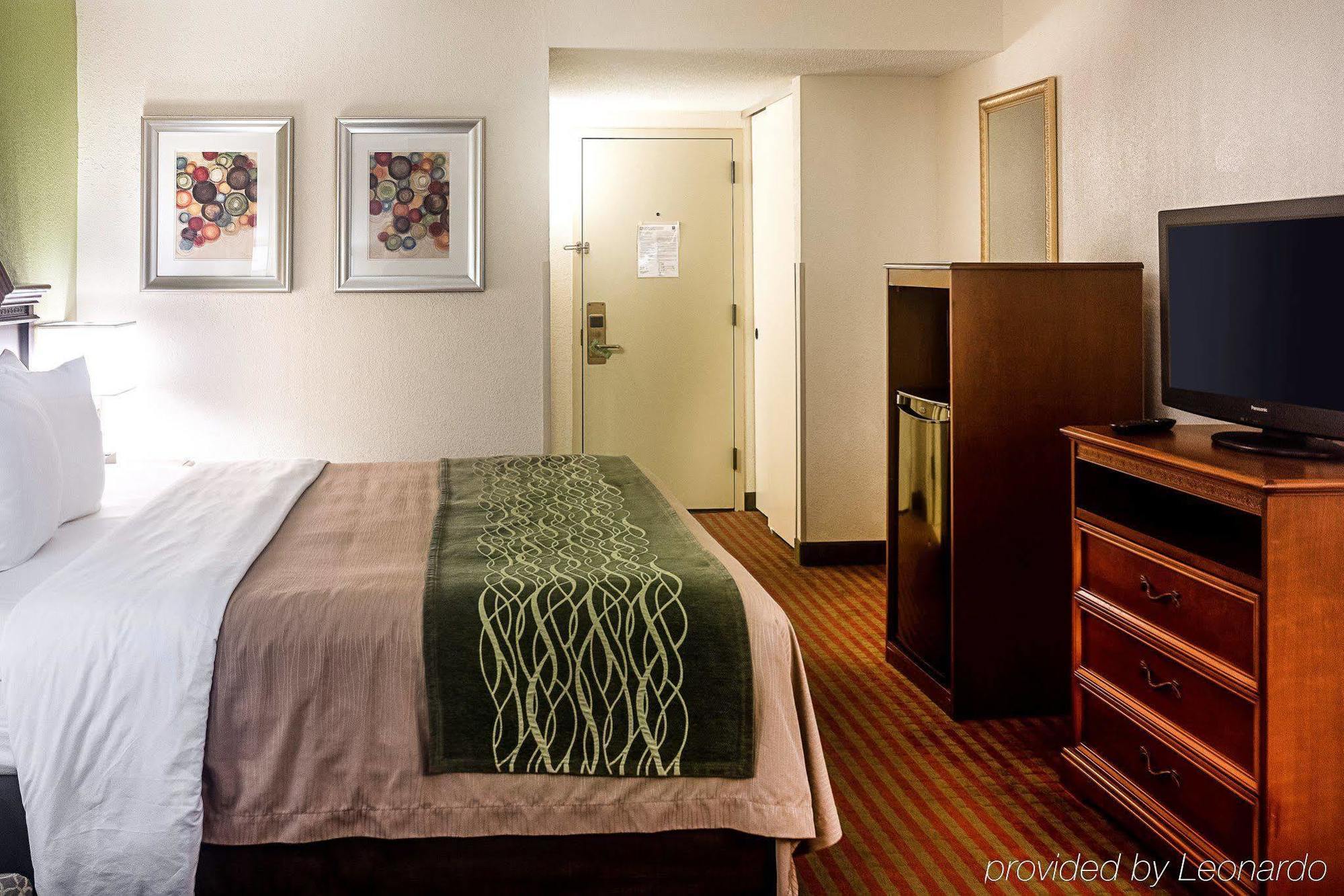 Comfort Inn Newport News - Hampton I-64 Buitenkant foto